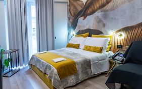 Vesuvianus Rooms And More